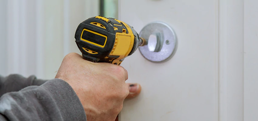 Street Locksmith For Smart Lock Repair in Imperial Beach, CA
